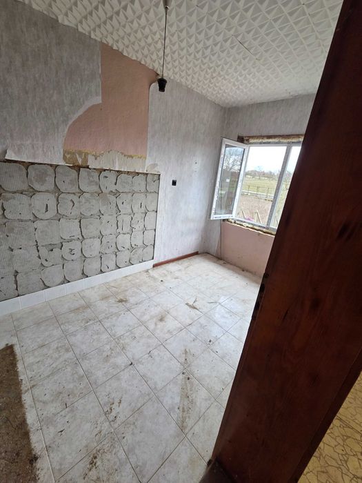 Продава се Къща в с. Карапелит, Област Добрич - 100 кв.м за 169 €/кв.м - Снимка #6