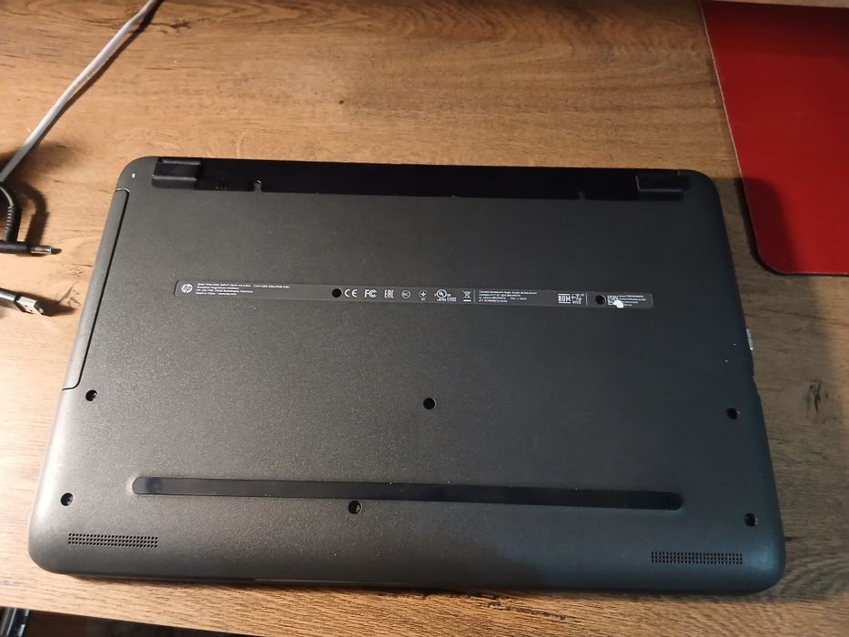 Vand laptop  model HP 250 G4 in stare foarte bună  in Brașov
