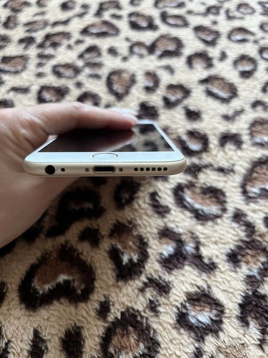 Продам Айфон 6 в отлично состоянии