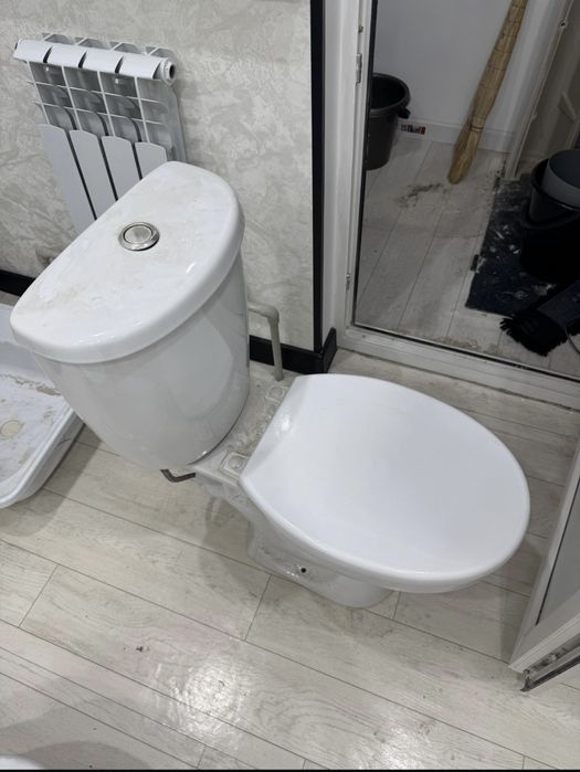 Унитаз абсолютно новый