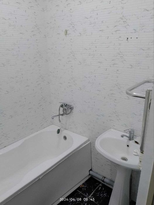 Yangi Darxon MFY 3/1/16 kv SROCHNO SOTILADI