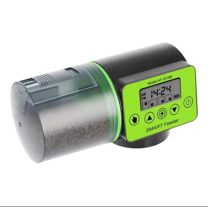 Автоматична хранилка за аквариумни риби с голям резервоар