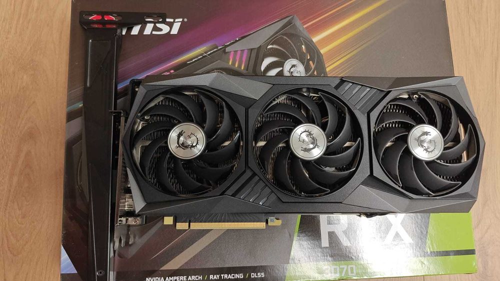 Vand placa video Nvidia Rtx 3070, 8Gb ram Ddr 6!