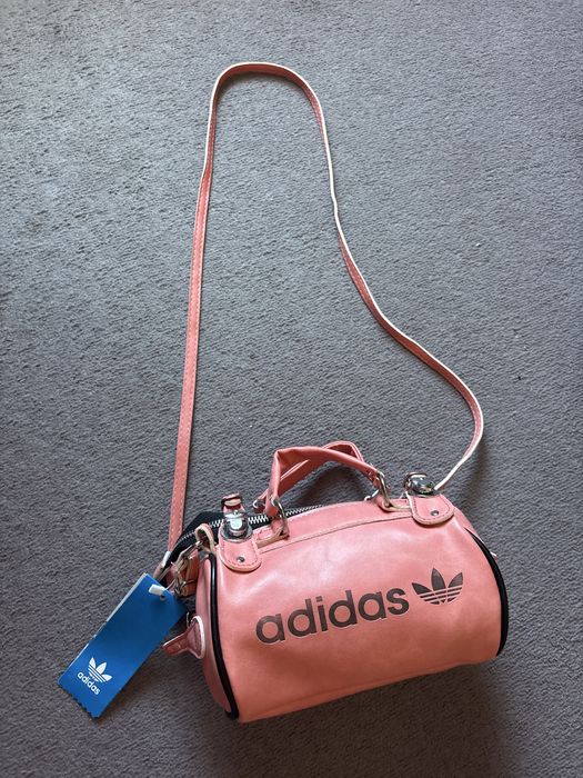 Чанта розова нова “Adidas”