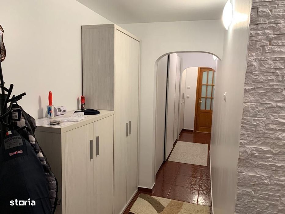 Inchiriere apartament 3 camere Targoviste- zona Minisat