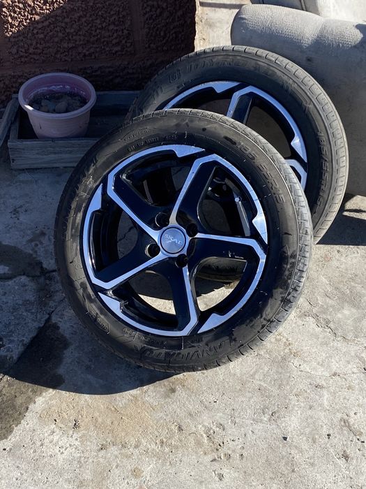 Продам титанки с резиной комплект !