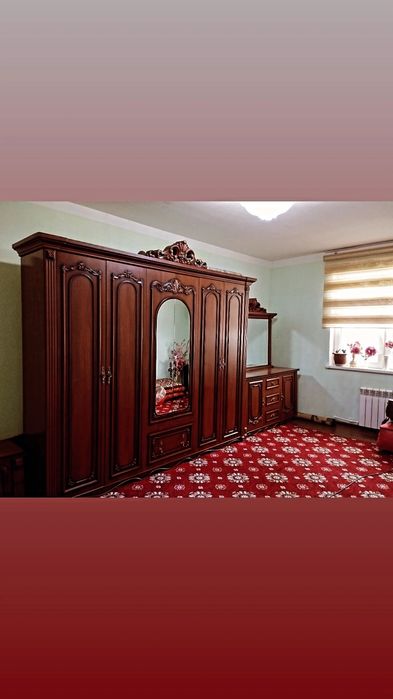 Продам спальный гарнитур