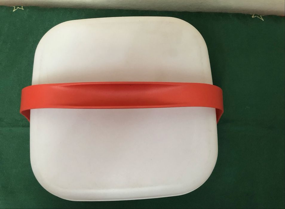 Посуда для торта Tupperware