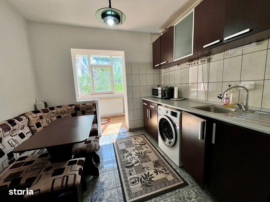 Apartament de inchiriat, 2 camere, decomandat, 50 mp, Nicolina