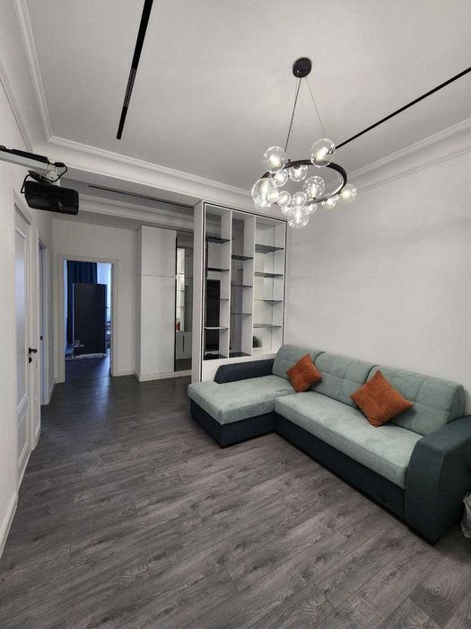 Сдается в аренду долгосрочно 4-комнатная квартира в ЖК Cambridge