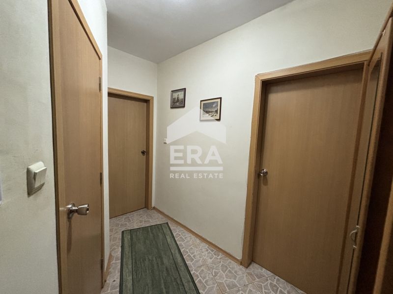 Продава се Двустаен апартамент в Варна, Колхозен пазар - 54 кв.м за 2556 €/кв.м - Снимка #5