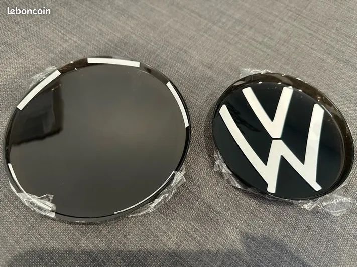 Черна емблема за Фолксваген Голф Пасат Джета Поло