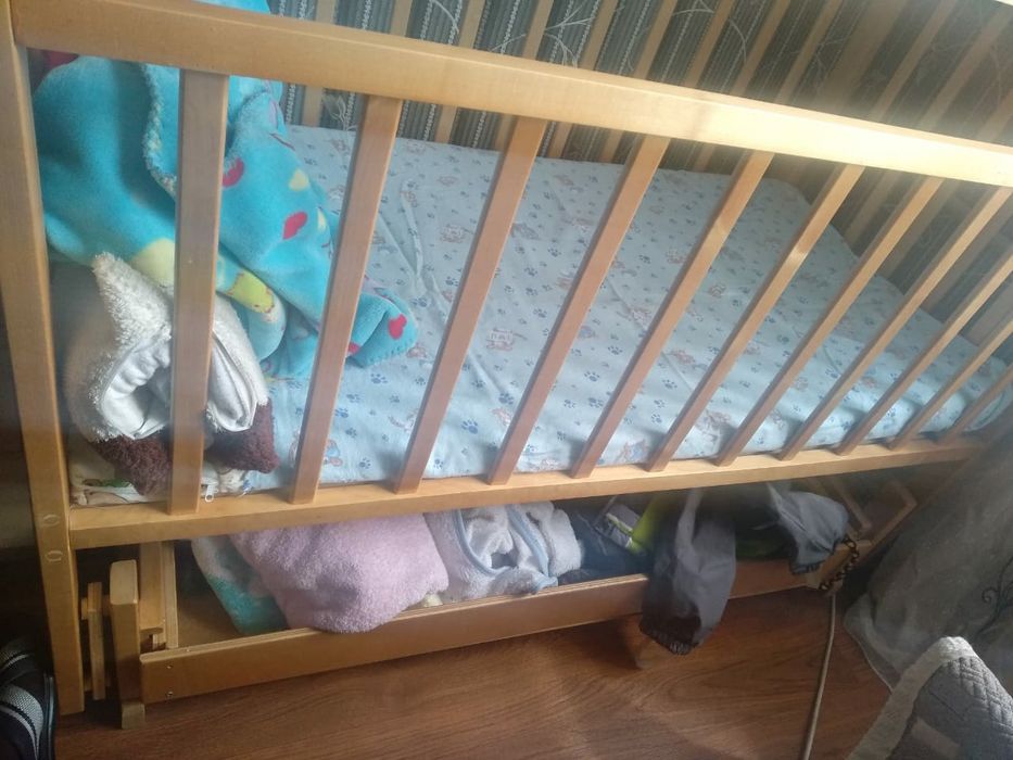 Срочно продам Манеж, детская кровать