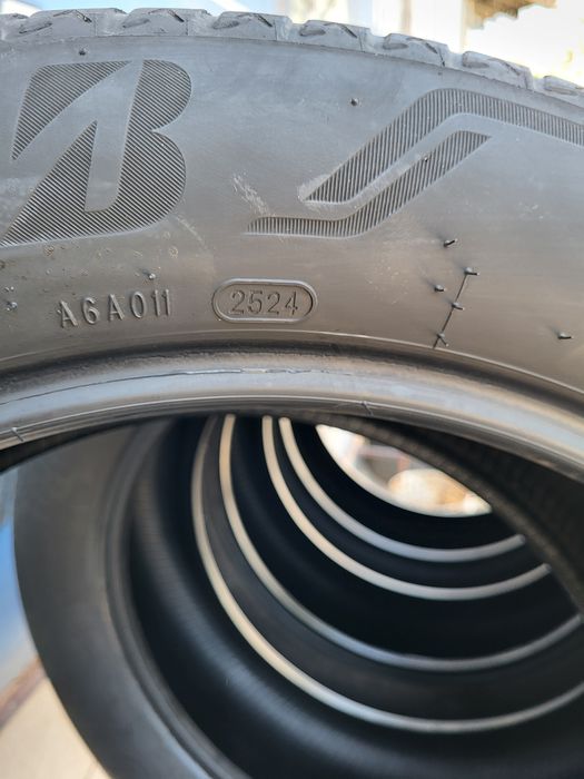 245 50 19 Bridgestone 4бр летни дот 24