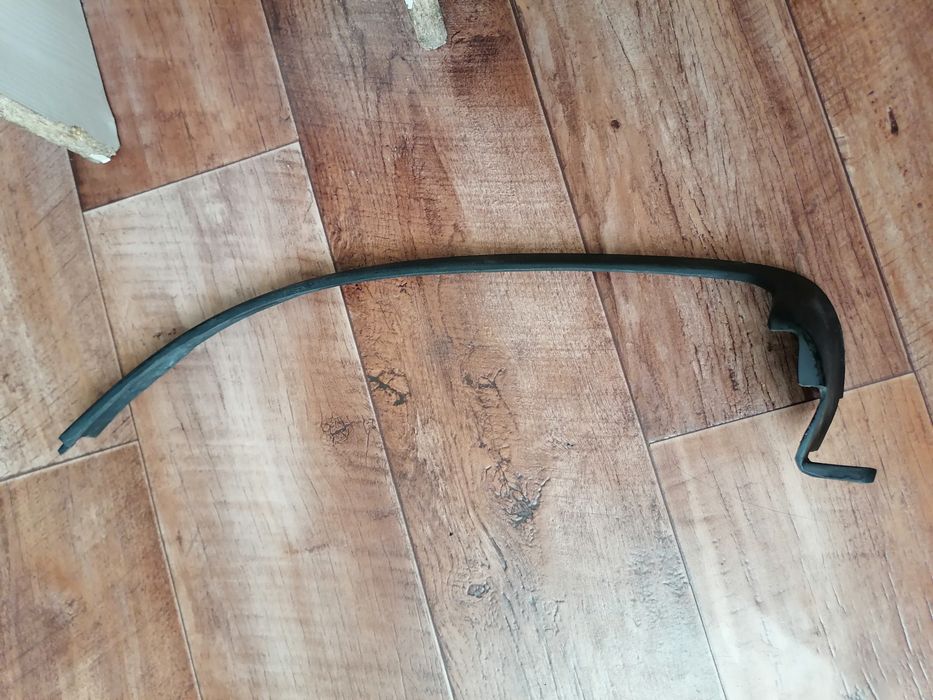 Ресничка левая Opel Omega B