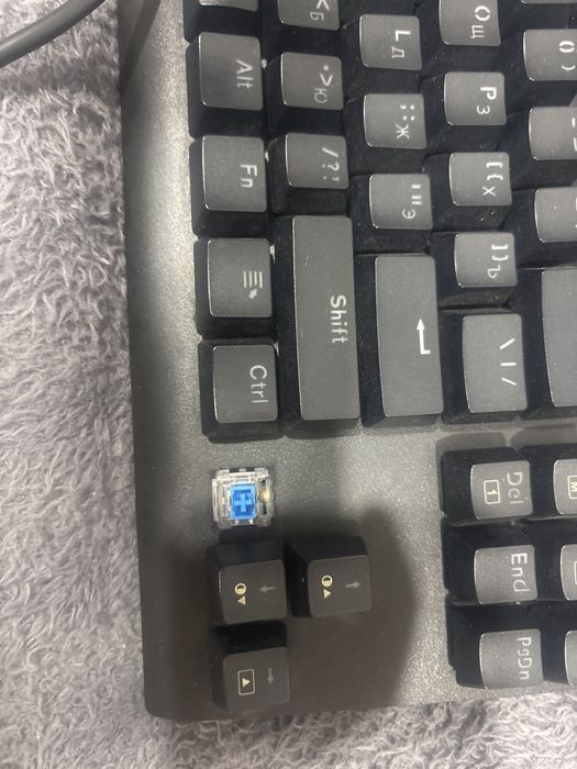 Продам игровую клавиатуру