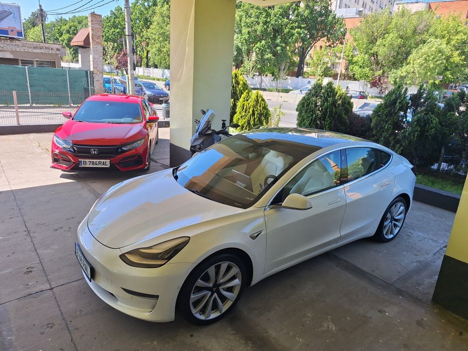 Tesla 3 Dual Motor Long Range Awd