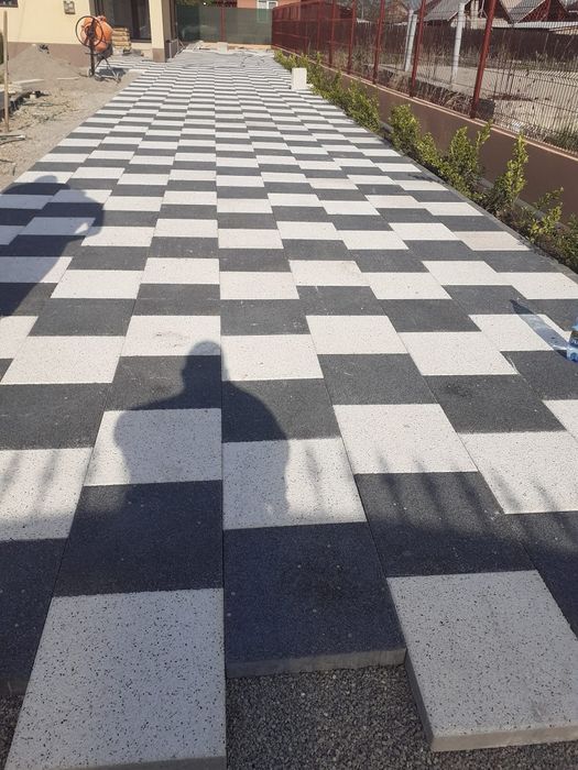 Montaj pavaje, borduri, alei, rigole...