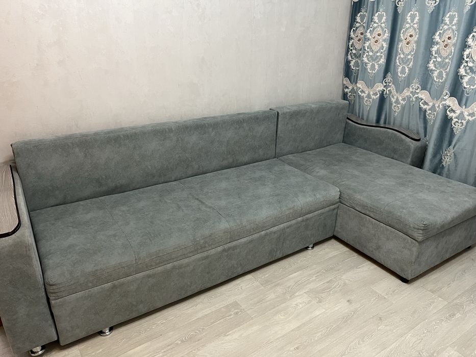 Диван угловой. Ашылады