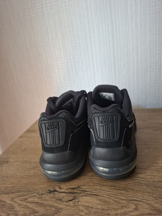 Nike air max маратонки 42 номер.