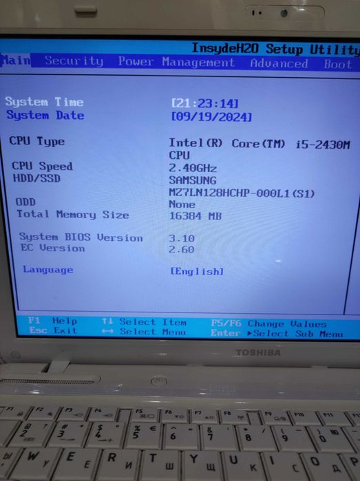 Продавам лаптоп Toshba Satellit-L750-1M9