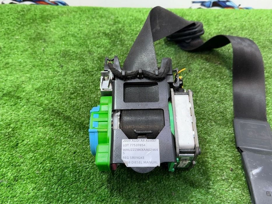Centura siguranta fata dreapta 2009 audi a4 avant 2.0 diesel cod oem 8k1857706 3063561 2009-2016