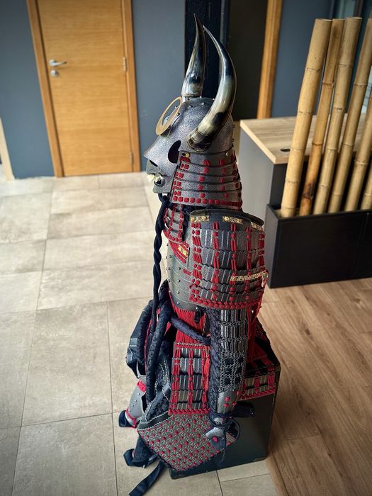 Самурайска броня – ръчно изработен, колекционерски модел от Япония