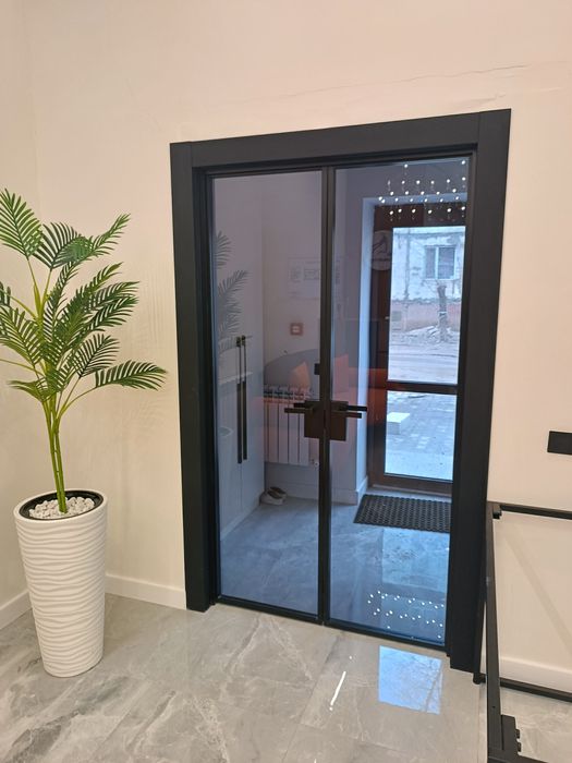 Установка межкомнатных дверей