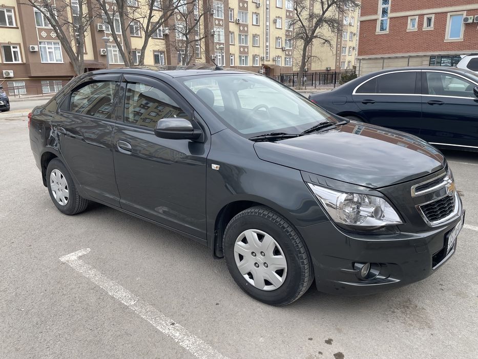 Автомобиль Кобальт