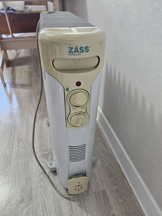 Продам радиатор Zass