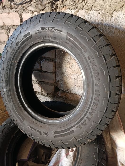 Комплект резины 225/75/16 Continental