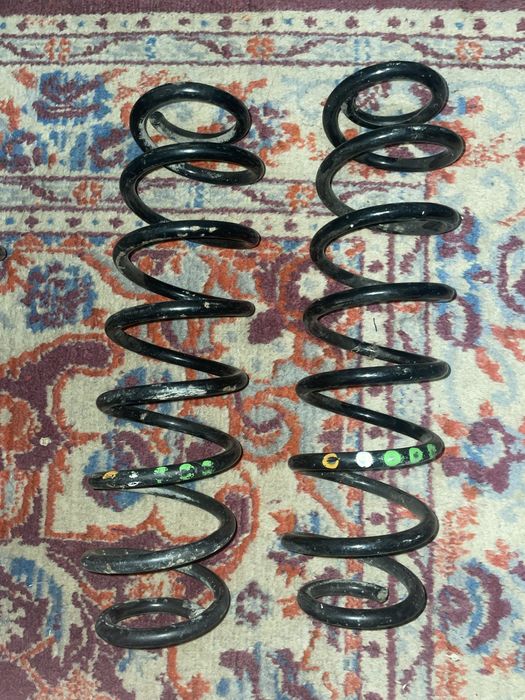 Продам пружины сток поло седан