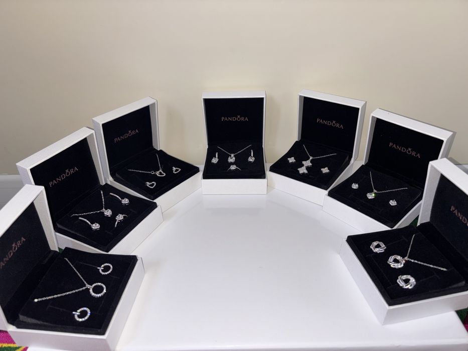 PANDORA Luxe Комплект