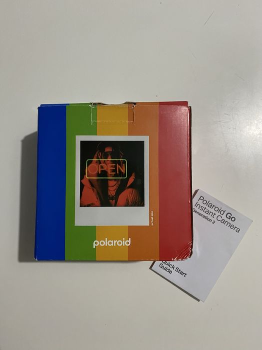 Cameră instant Polaroid Go + cutie + cablu USB