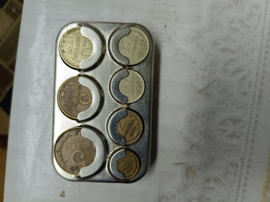 Продам монетницу