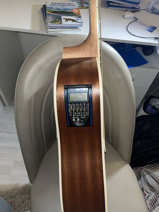 Продаю две гитары Enjoy, Cort