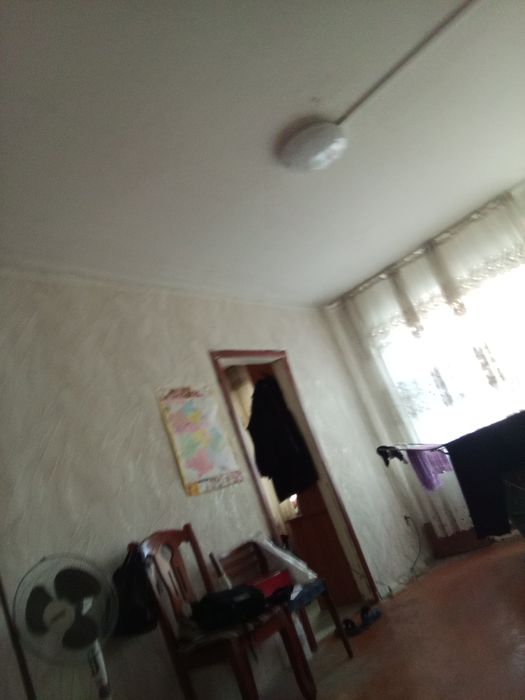 Продам 2  комнатную квартиру
