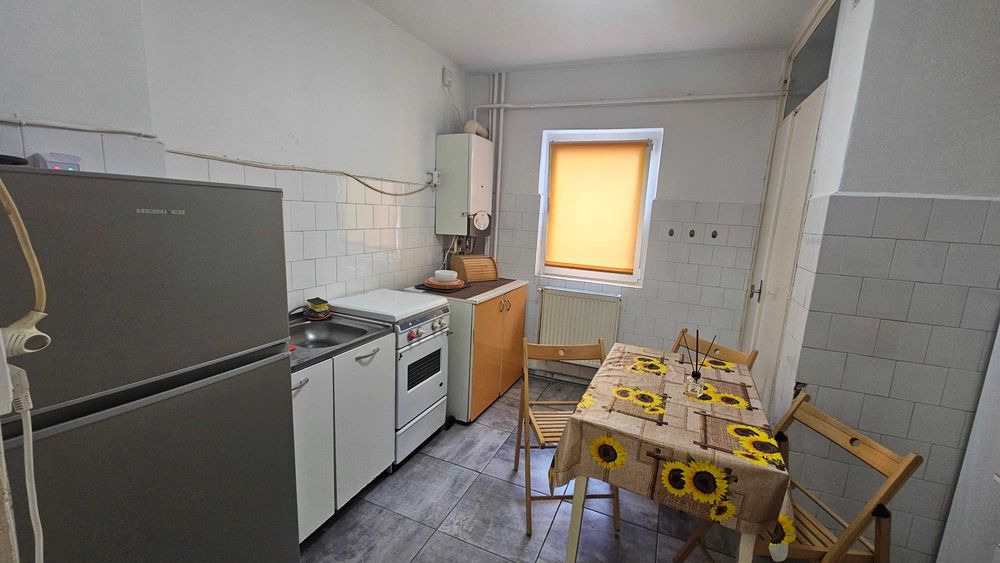 Proprietar ofer spre inchiriere apartament 3 camere Timisoara zona Complex