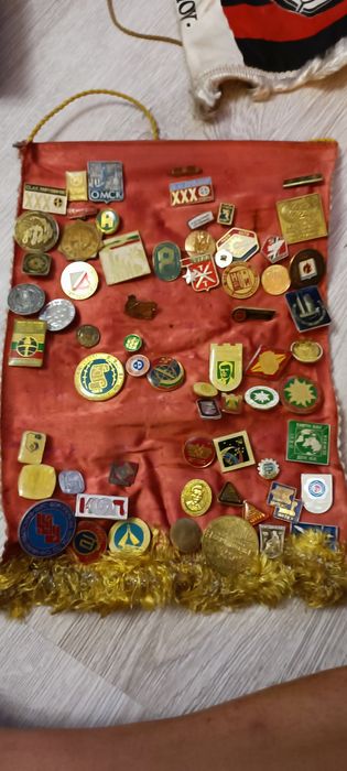 Значки от едно време с колекционерска стойност