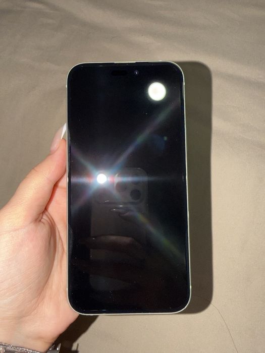 Продаётся iPhone 15 plus 128 gb