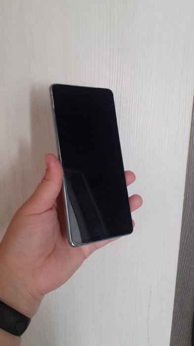 Обменяю Samsung S20fe