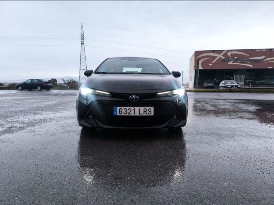 TOYOTA Corolla 2021 — imagine 2