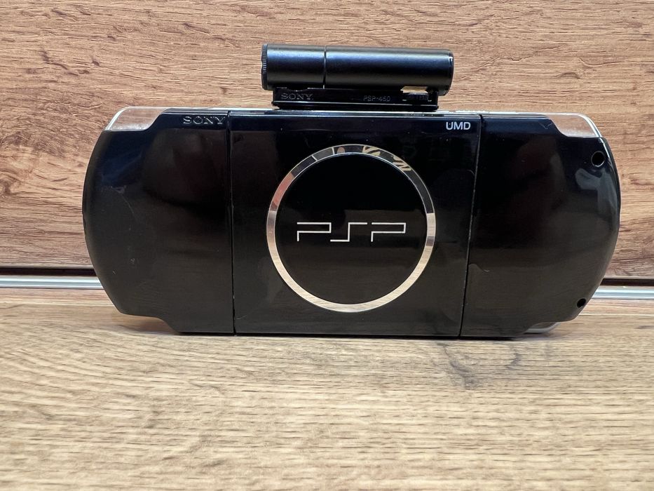 Продам PSP 3000 с дисками