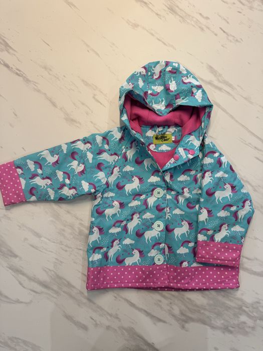 Продаю детские куртки