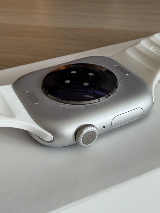 Продам Apple Watch 10,  46mm. Серебро.