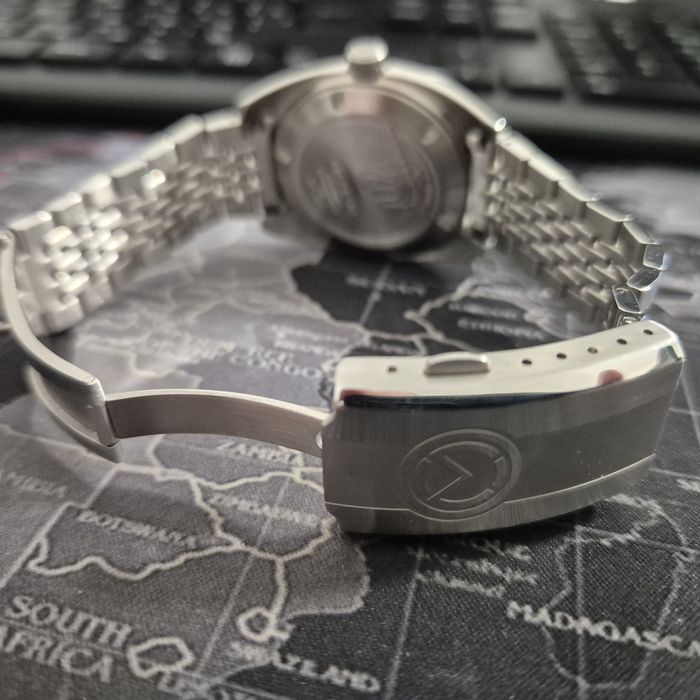 Addiesdive 37mm chronograph