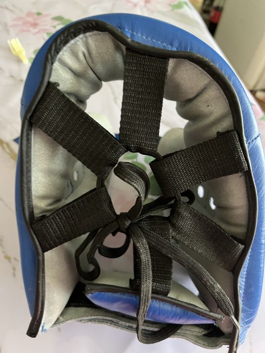 Продам защитный шлем