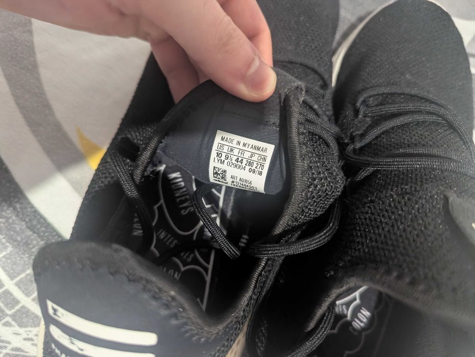 Чисто нови маратонки Adidas Pharell Williams 43.5