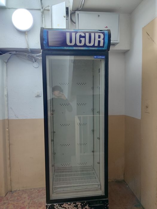 UGUR xolodilnik.