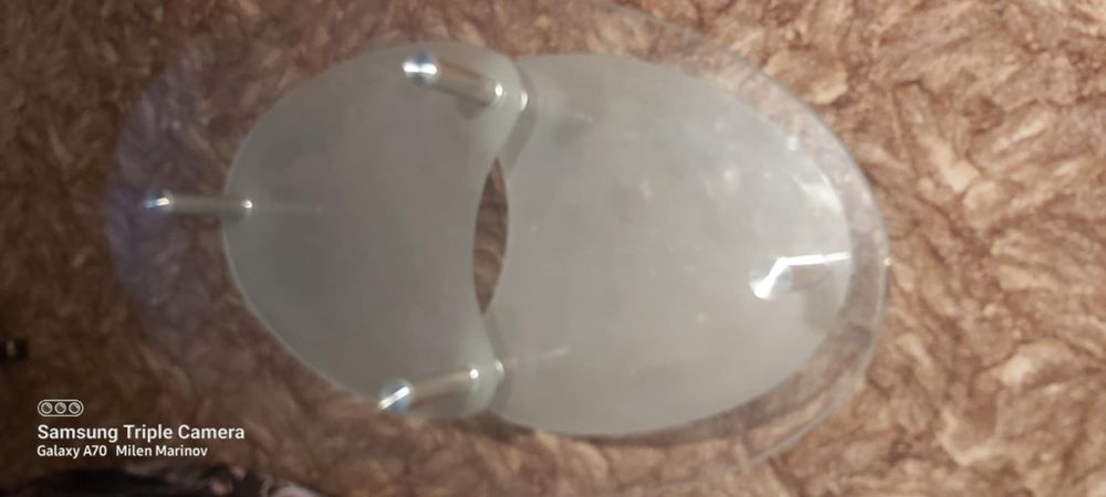 Продавам холна масичка